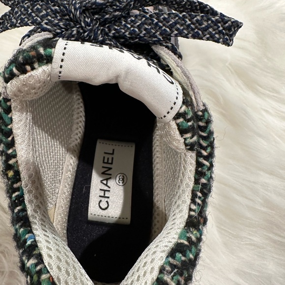 Chanel new with box  tweed sneakers size 38 - Picture 5 of 9